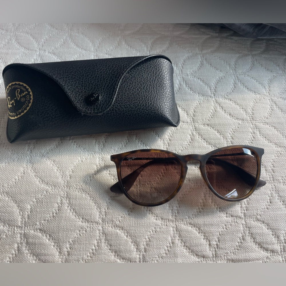 RAY-BAN ERIKA CLASSIC MATTE HAVANA SUNGLASSES